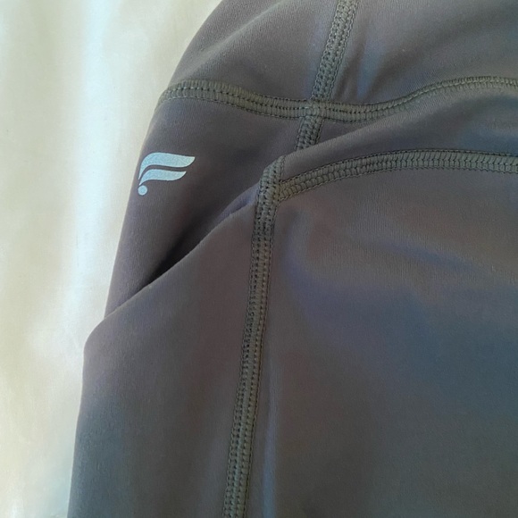 NWT Fabletics PureLuxe leggings! Size XS - Picture 6 of 7